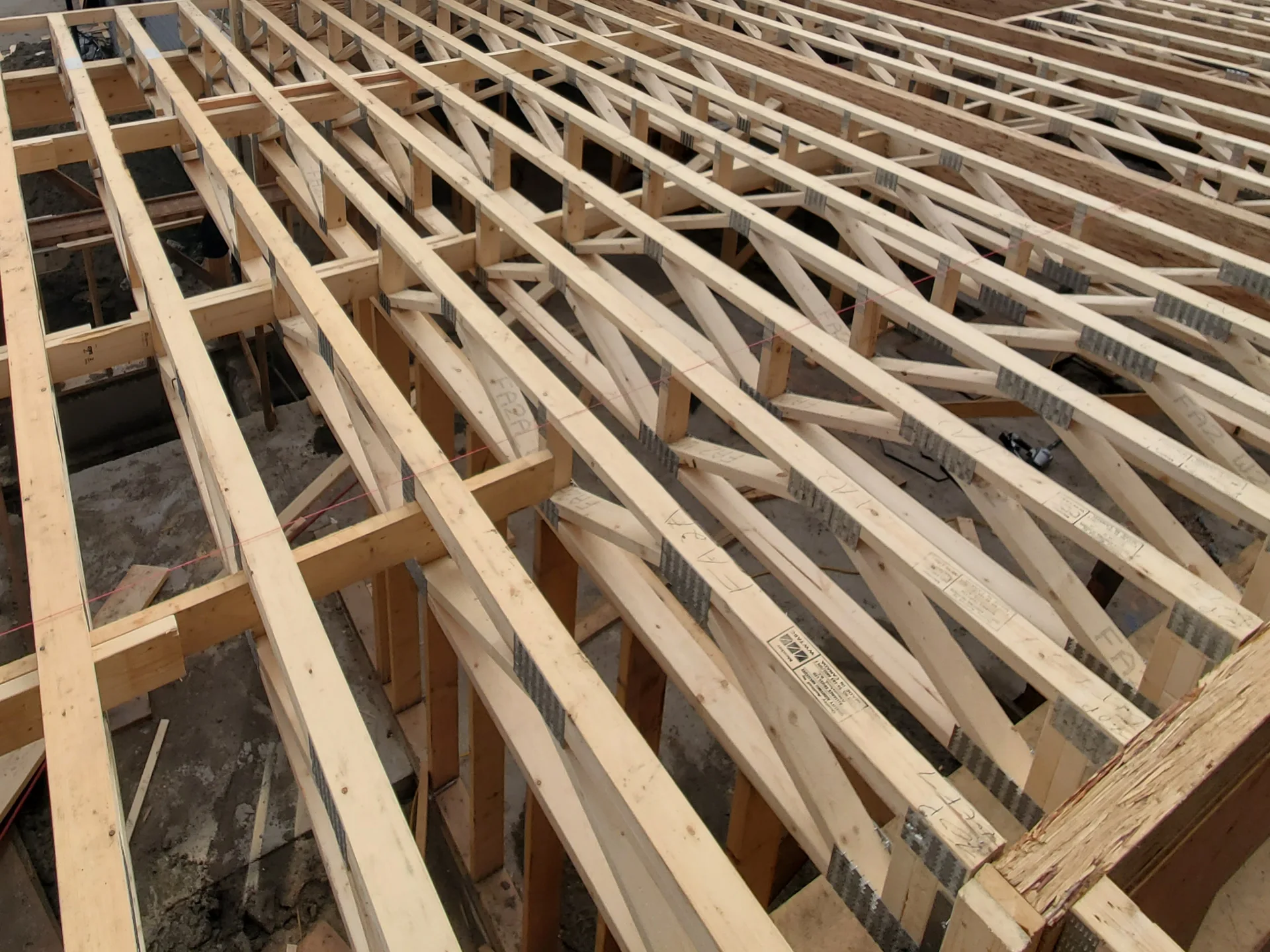 Floor trusses structure construction.